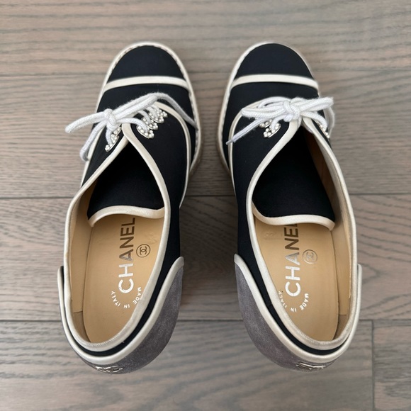 CHANEL Cruise 2016 Espadrille Wedges 39 Navy Canvas Faux Pearl Jute Trim Satin - Picture 10 of 12